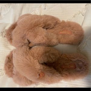 MICHEAL KORS LALA FAUX FUR SLIPPERS